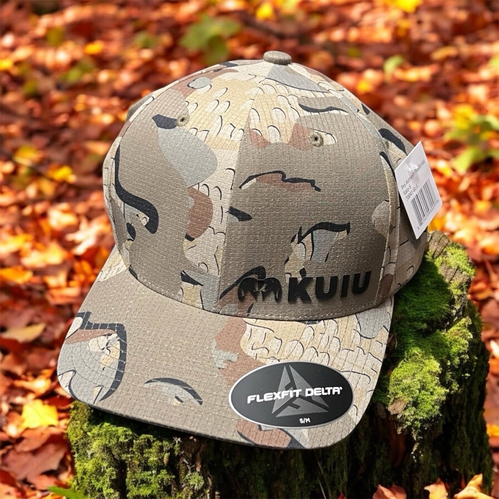 New KUIU flexfit delta camo hat size S/M